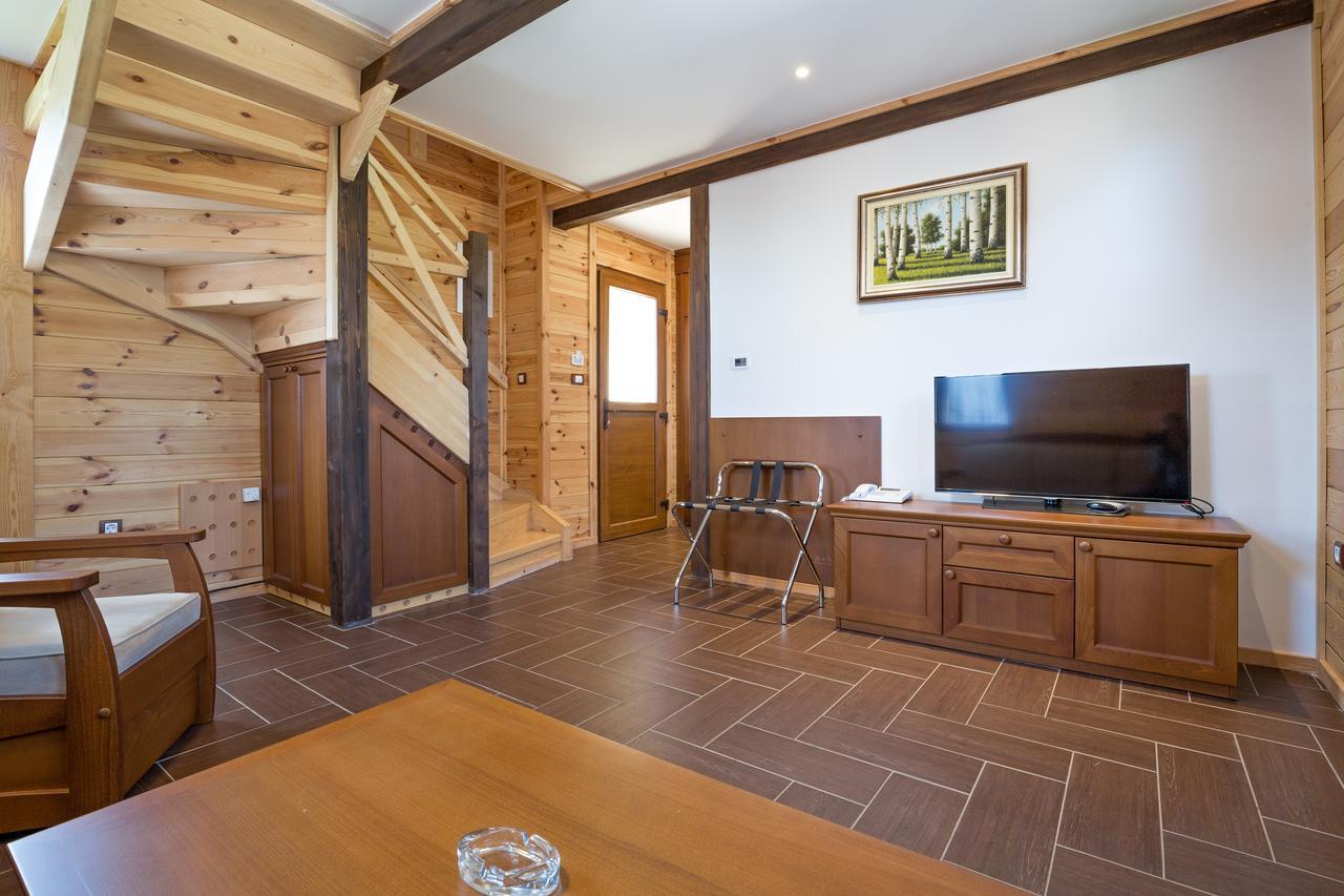 Etno Naselje Vrdnicka Kula Bed & Breakfast Vrdnik Bagian luar foto